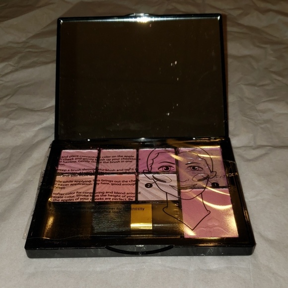 Makeup palette - Picture 3 of 4